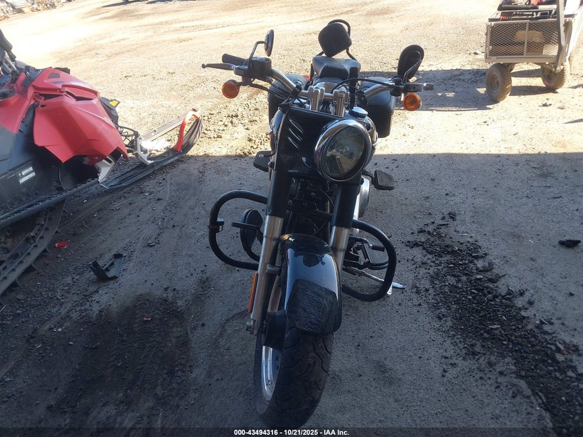 1HD1JN517AB027541 2010 HARLEY-DAVIDSON FAT BOY photo no. 5