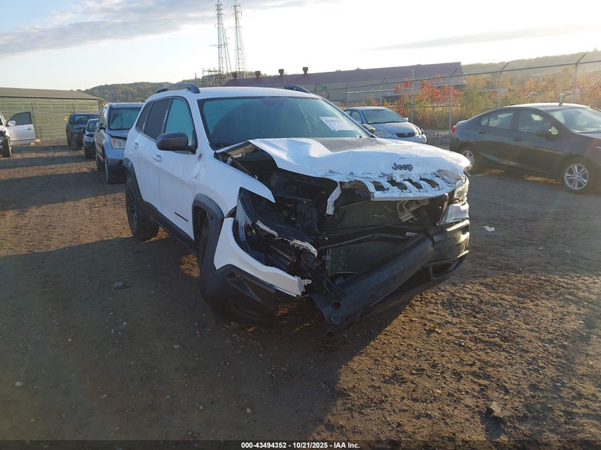JEEP CHEROKEE TRAILHAWK 4X4