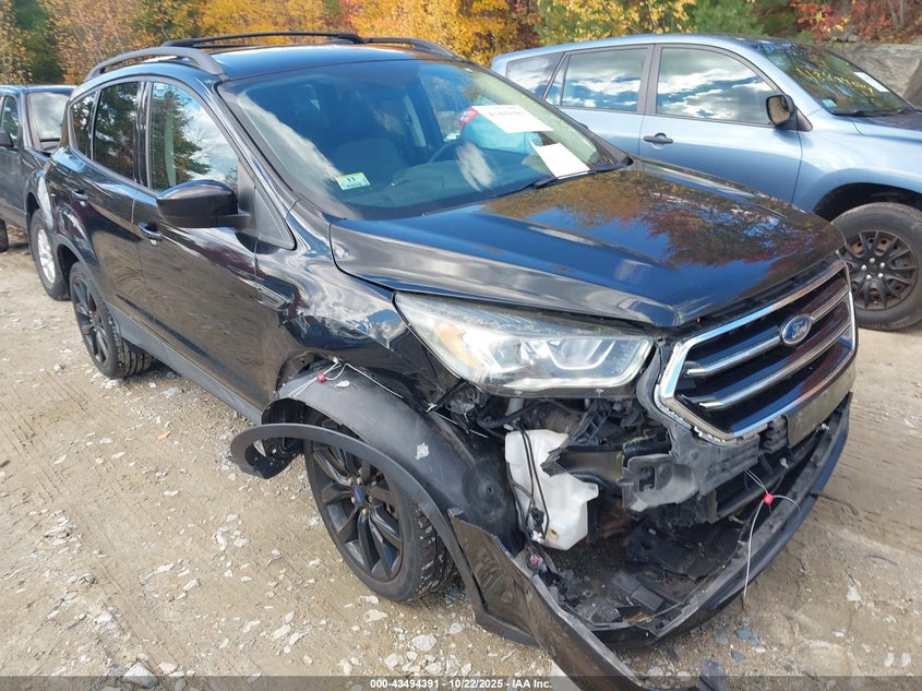 2017 FORD ESCAPE SE - 1FMCU9GD6HUE78924