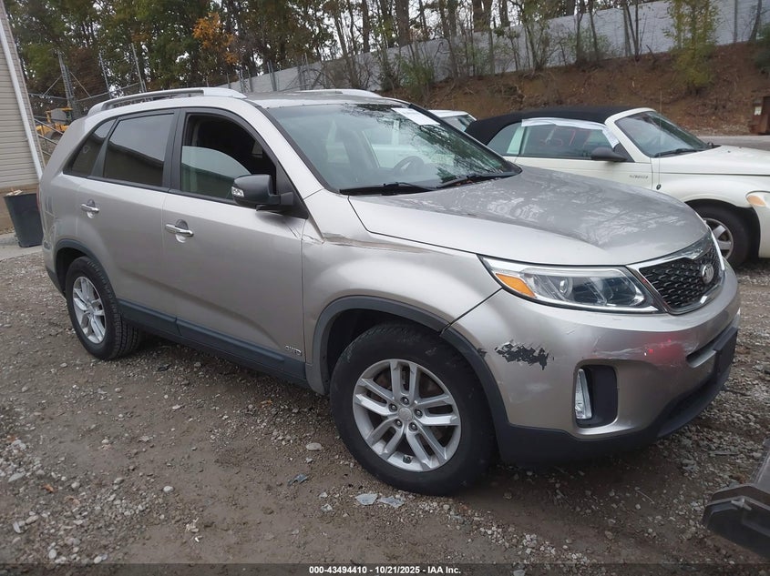 2014 KIA SORENTO LX - 5XYKTCA69EG529064