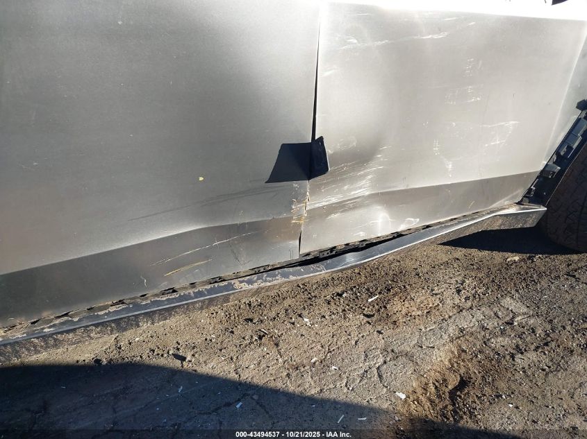 2025 Tesla Cybertruck All-Wheel Drive VIN: 7G2CEHED8SA066996 Lot: 43494537