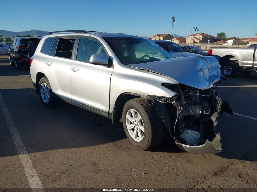 TOYOTA HIGHLANDER BASE PLUS V6