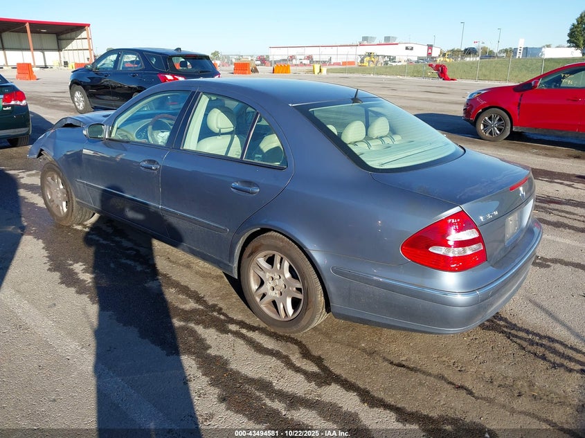 WDBUF65J93X111516 2003 MERCEDES-BENZ E-KLASSE photo no. 3