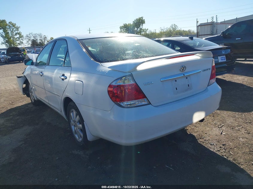 4T1BE30K55U565725 2005 TOYOTA CAMRY photo no. 3
