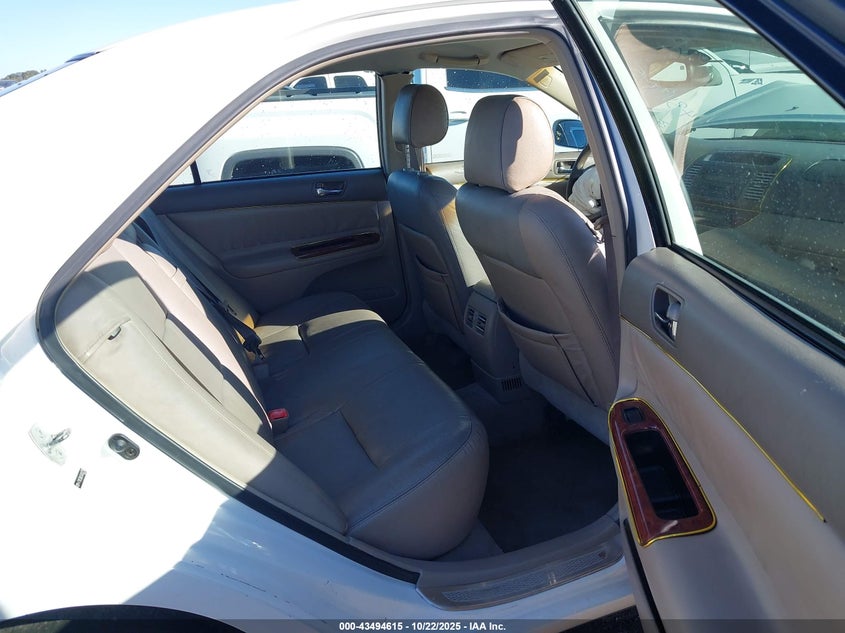 4T1BE30K55U565725 2005 TOYOTA CAMRY photo no. 8