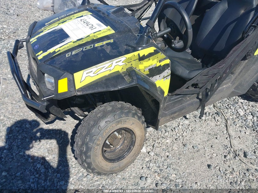 RF3YAV172JT023657 2018 POLARIS RZR photo no. 16