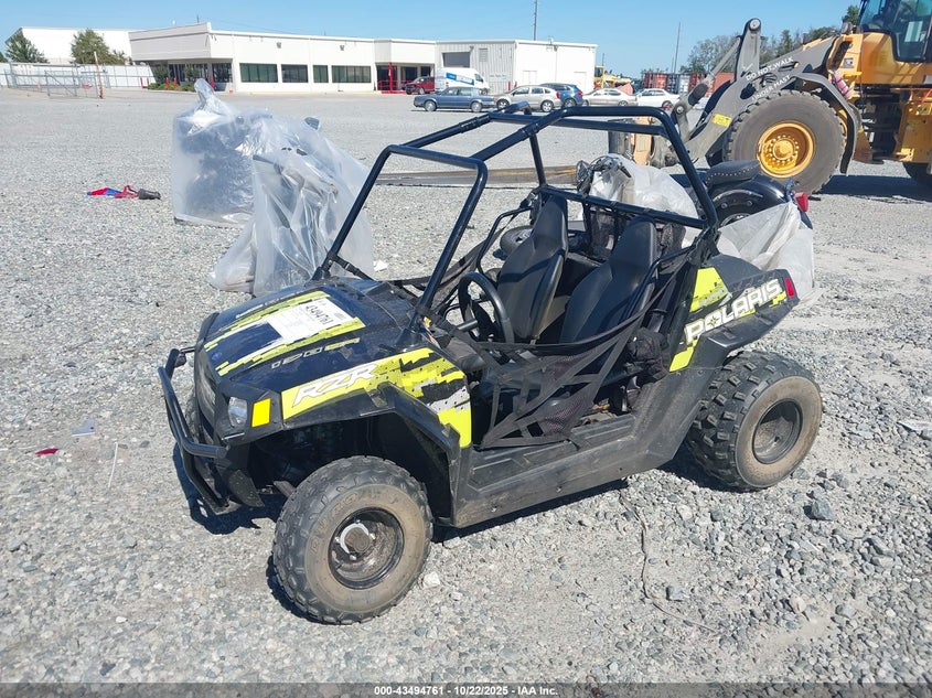 RF3YAV172JT023657 2018 POLARIS RZR photo no. 2