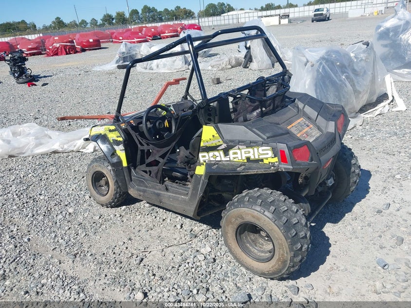 RF3YAV172JT023657 2018 POLARIS RZR photo no. 3