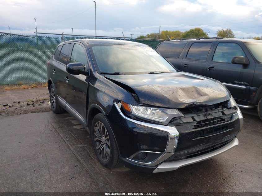 MITSUBISHI OUTLANDER ES