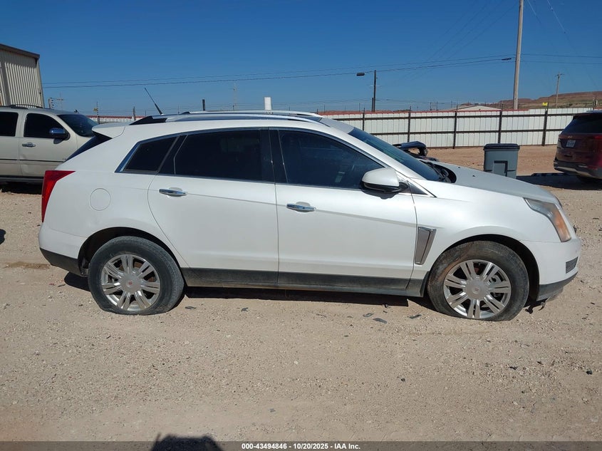 2014 CADILLAC SRX LUXURY COLLECTION 3GYFNBE37ES588256
