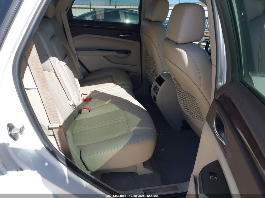 2014 CADILLAC SRX LUXURY COLLECTION 3GYFNBE37ES588256