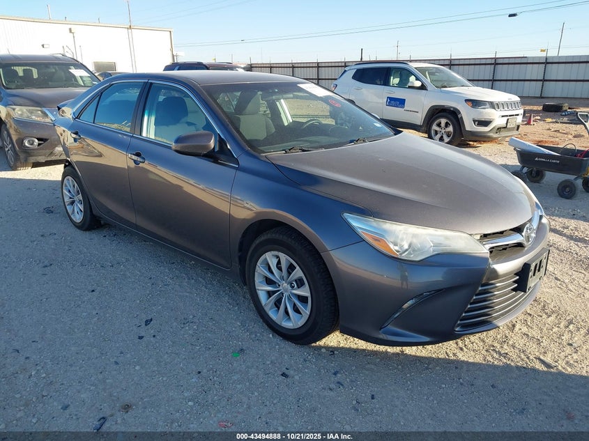 TOYOTA CAMRY LE