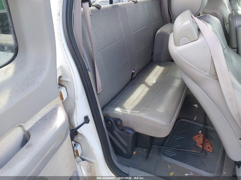 2002 Ford F-150 Lariat/Xl/Xlt VIN: 2FTRX18W42CA61526 Lot: 43494900