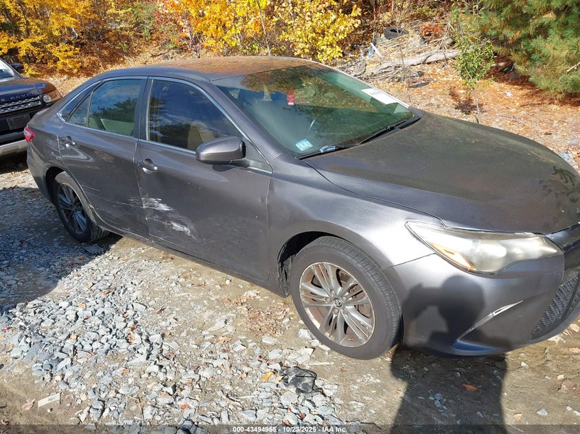 2015 TOYOTA CAMRY SE - 4T1BF1FK3FU042083