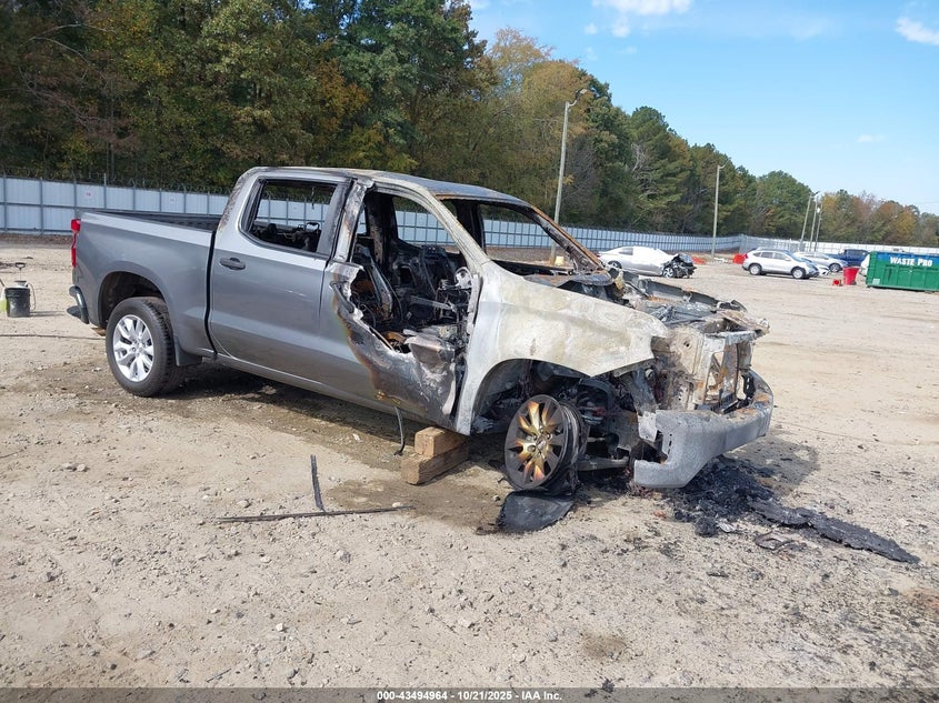 CHEVROLET SILVERADO 1500 2WD SHORT BED CUSTOM