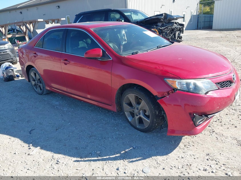 TOYOTA CAMRY SE SPORT