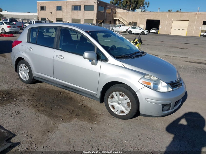 NISSAN VERSA 1.8S
