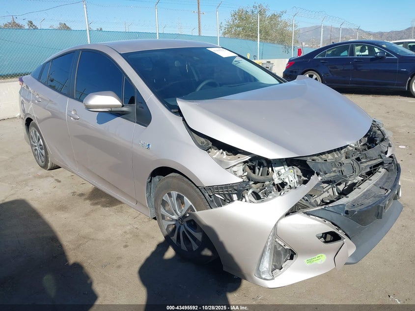 TOYOTA PRIUS PRIME LE