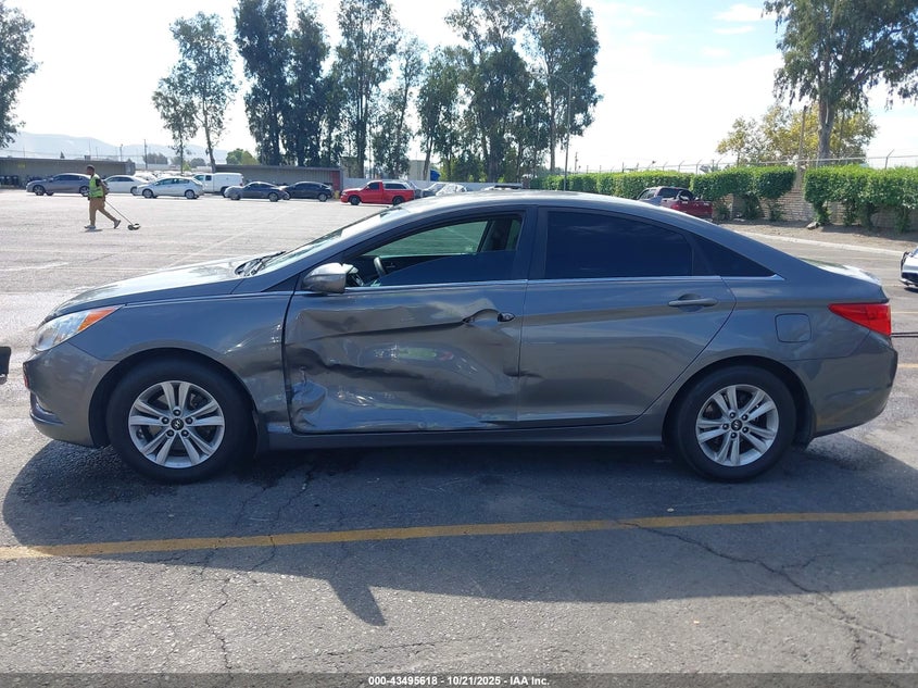 2013 HYUNDAI SONATA GLS 5NPEB4AC0DH624440