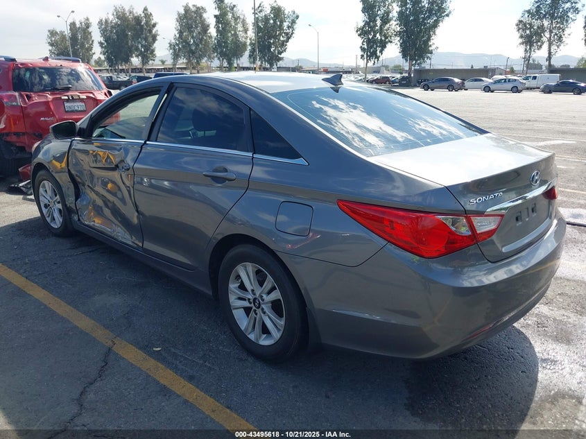 2013 HYUNDAI SONATA GLS 5NPEB4AC0DH624440