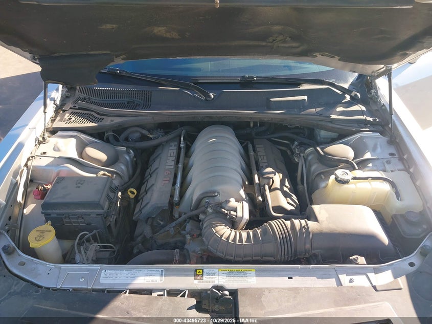 2009 Dodge Challenger Srt8 VIN: 2B3LJ74W39H581814 Lot: 43495723