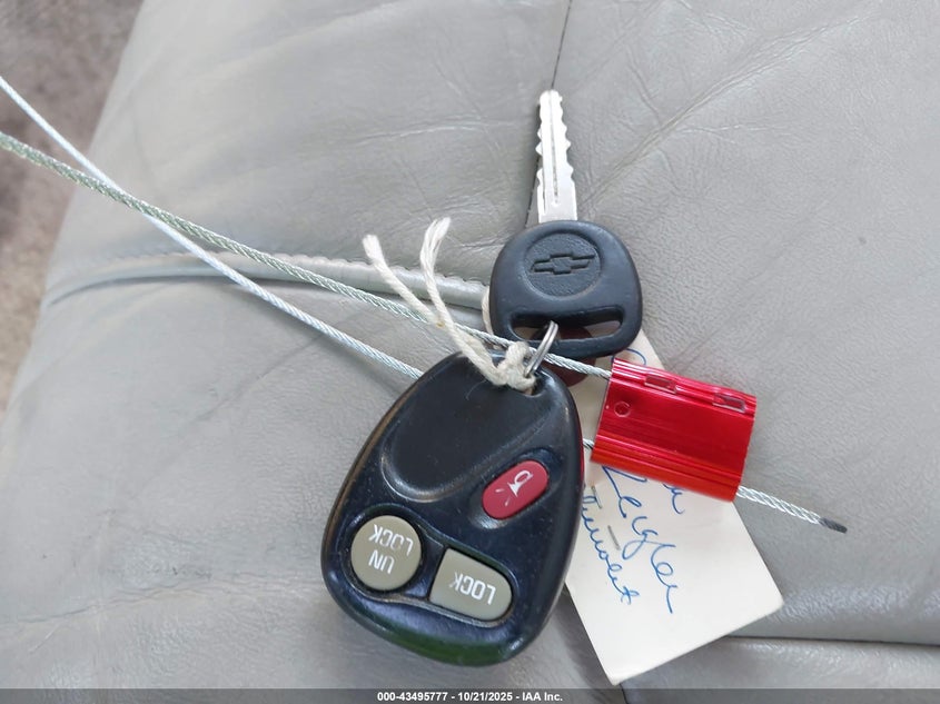 2001 Chevrolet Tahoe Lt VIN: 1GNEK13T01R222120 Lot: 43495777