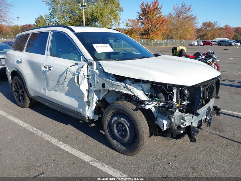 INFINITI QX60 LUXE AWD