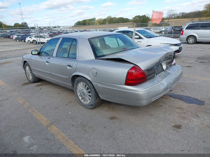 2MEFM75V38X656846 2008 MERCURY GRAND MARQUIS photo no. 3