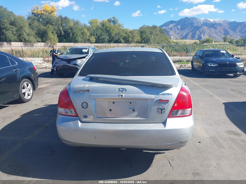 2002 Hyundai Elantra Gls VIN: KMHDN45D22U389429 Lot: 43496088