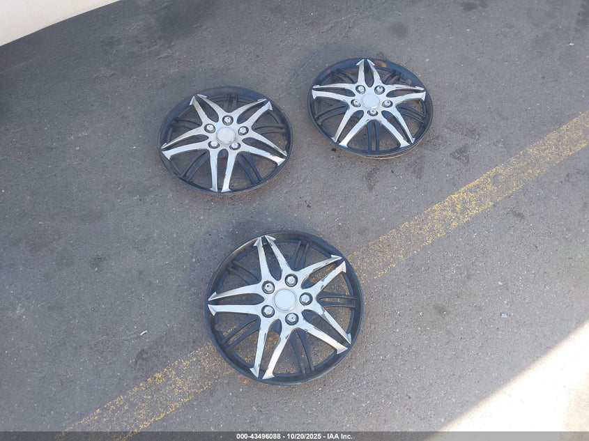 2002 Hyundai Elantra Gls VIN: KMHDN45D22U389429 Lot: 43496088