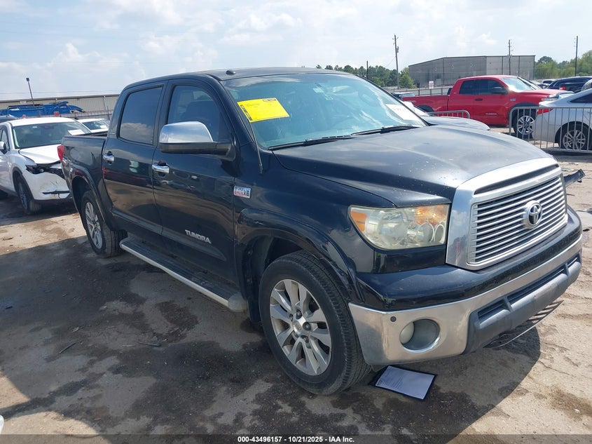 TOYOTA TUNDRA LIMITED 5.7L V8