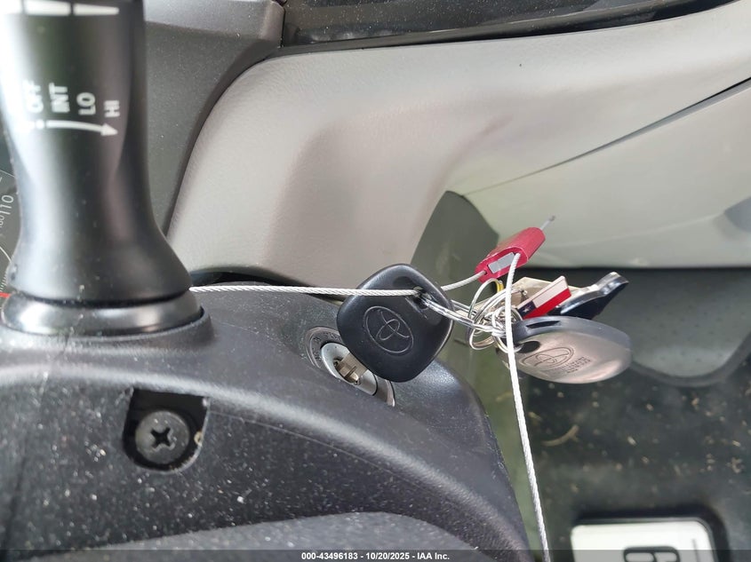 2017 TOYOTA SIENNA LE 8 PASSENGER 5TDKZ3DC7HS888145