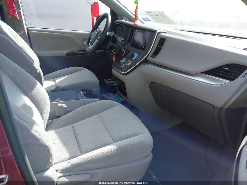 2017 TOYOTA SIENNA LE 8 PASSENGER 5TDKZ3DC7HS888145