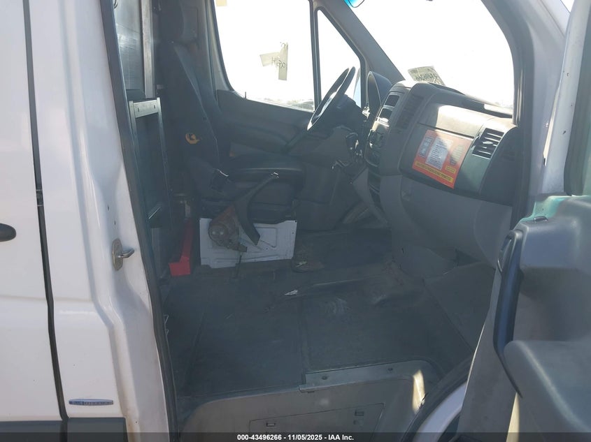 2015 MERCEDES-BENZ SPRINTER 2500 HIGH ROOF WD3PE8DB1FP126047