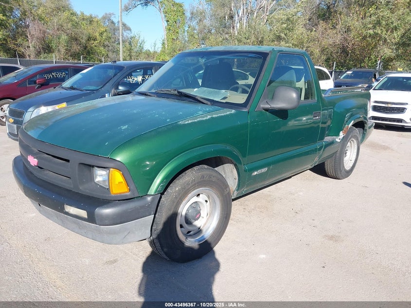 1997 Chevrolet S-10 Fleetside green truck gasoline 1GCCS1441V8100837 photo #3