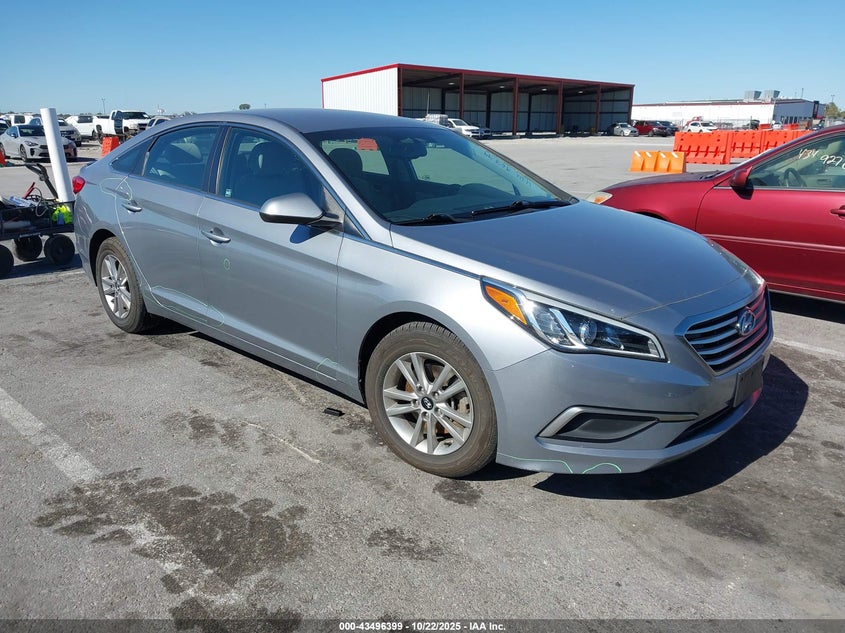 2017 HYUNDAI SONATA SE - 5NPE24AF8HH488624