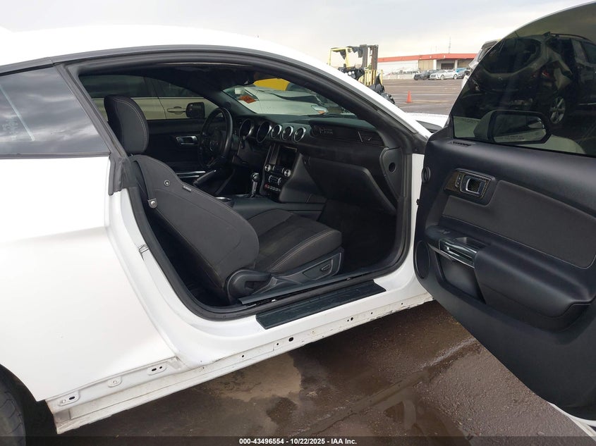 2020 Ford Mustang 5.0 Gt Fastback White Lot 111043496554 Vin 1FA6P8CF8L5173461
