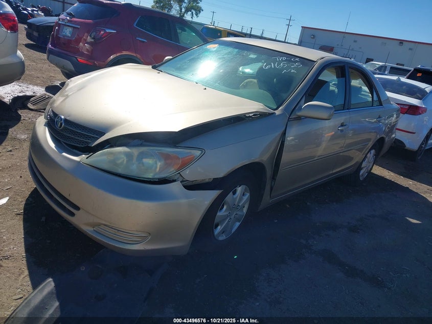 4T1BE32K42U045234 2002 TOYOTA CAMRY photo no. 2