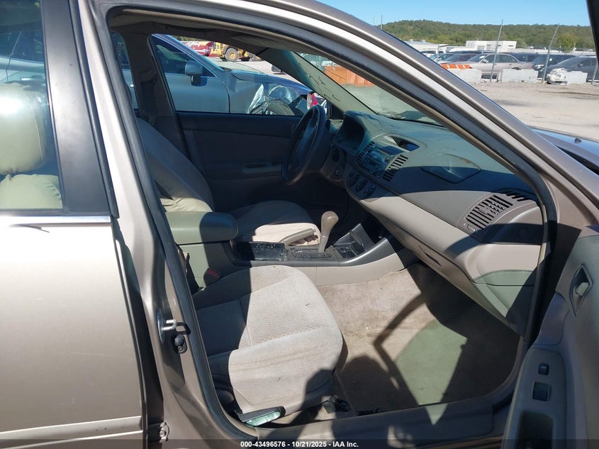 4T1BE32K42U045234 2002 TOYOTA CAMRY photo no. 5