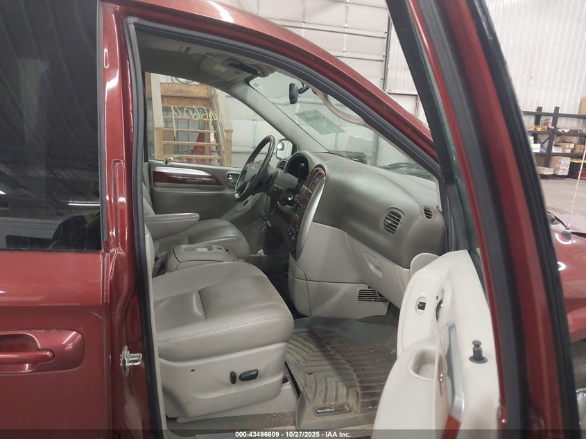 2A8GP64L57R219319 2007 CHRYSLER TOWN & COUNTRY photo no. 5