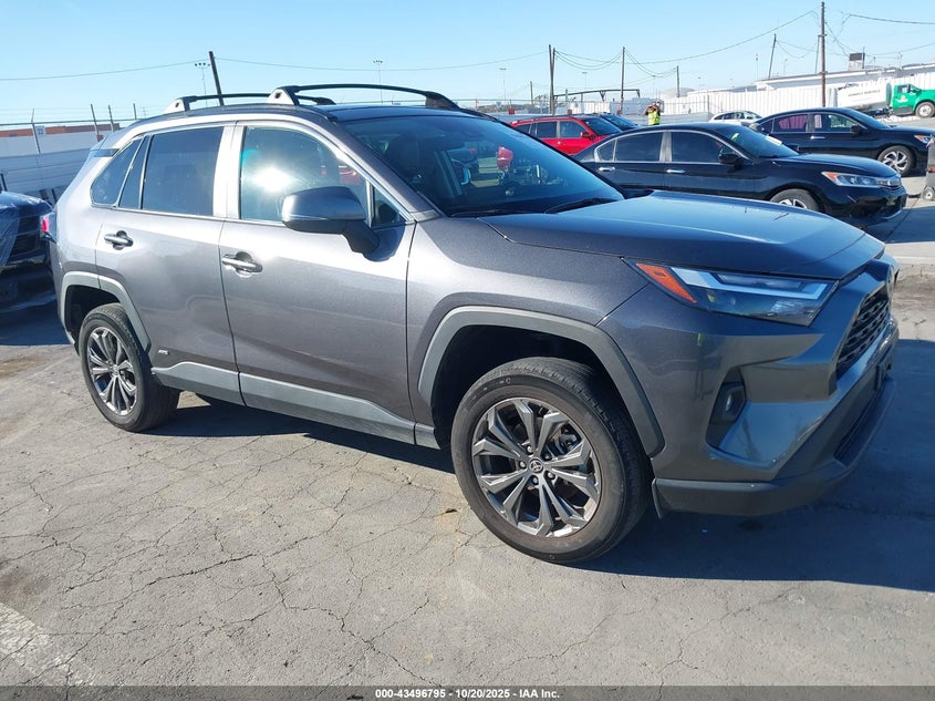TOYOTA RAV4 HYBRID XLE PREMIUM