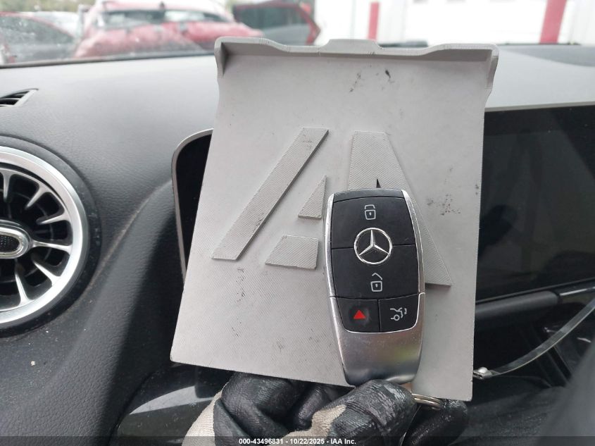 2021 MERCEDES-BENZ GLA 250 W1N4N4GB3MJ264078