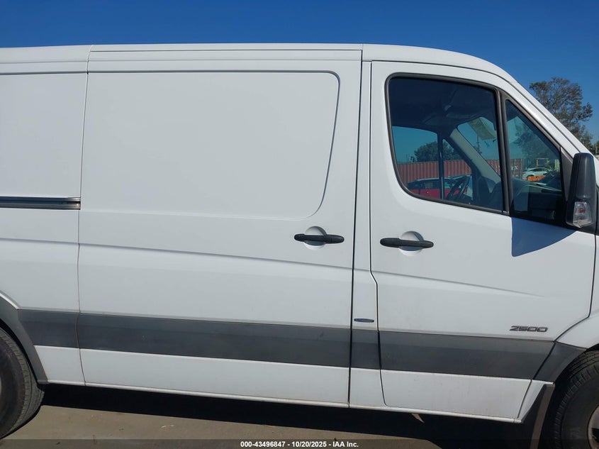 2015 MERCEDES-BENZ SPRINTER 2500 NORMAL ROOF WD3PE7CC1F5947732