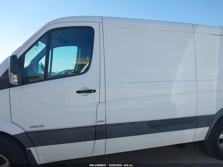 2015 MERCEDES-BENZ SPRINTER 2500 NORMAL ROOF WD3PE7CC1F5947732