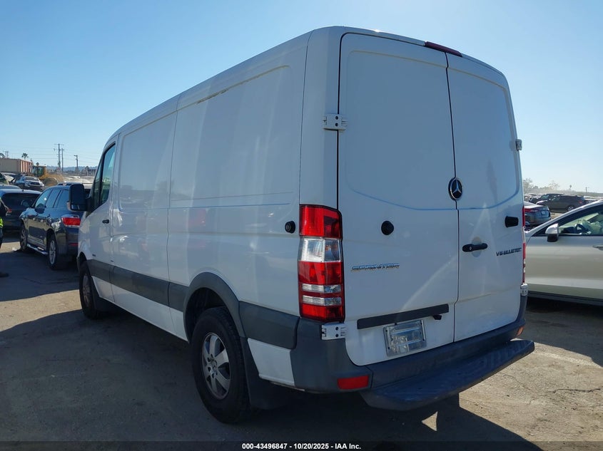 2015 MERCEDES-BENZ SPRINTER 2500 NORMAL ROOF WD3PE7CC1F5947732