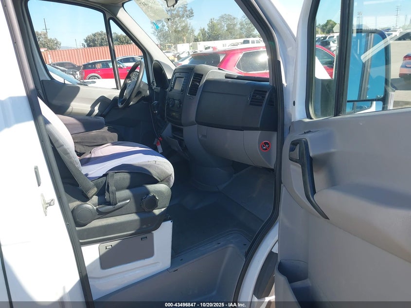 2015 MERCEDES-BENZ SPRINTER 2500 NORMAL ROOF WD3PE7CC1F5947732