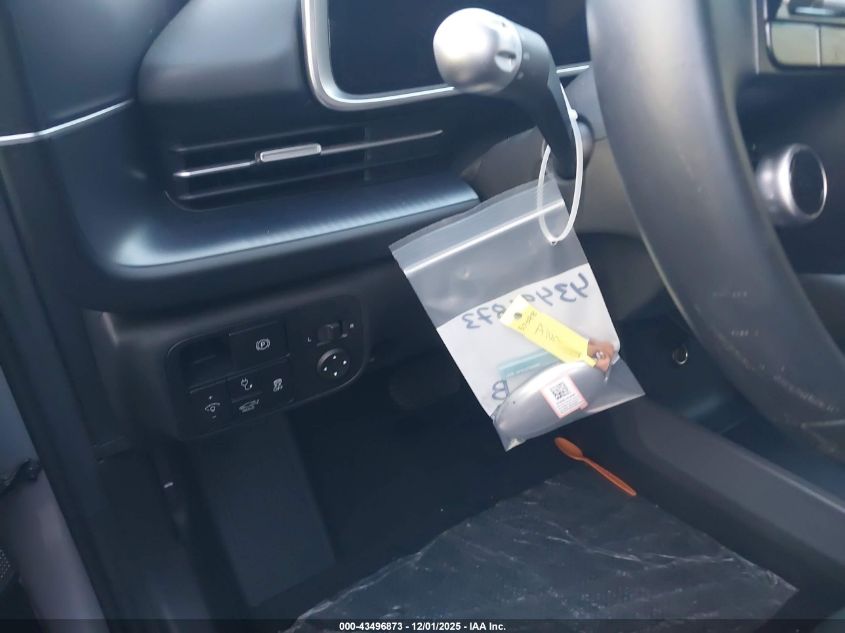 2025 Hyundai Ioniq 6 Se VIN: KMHM24AA4SA083760 Lot: 43496873