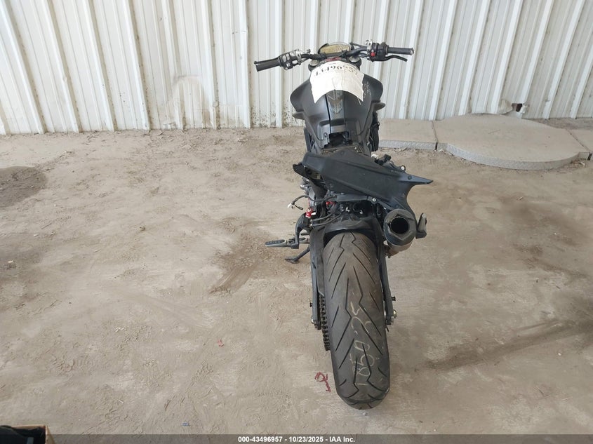 2021 Ducati Monster VIN: ZDMMAMDTXMB001164 Lot: 43496957