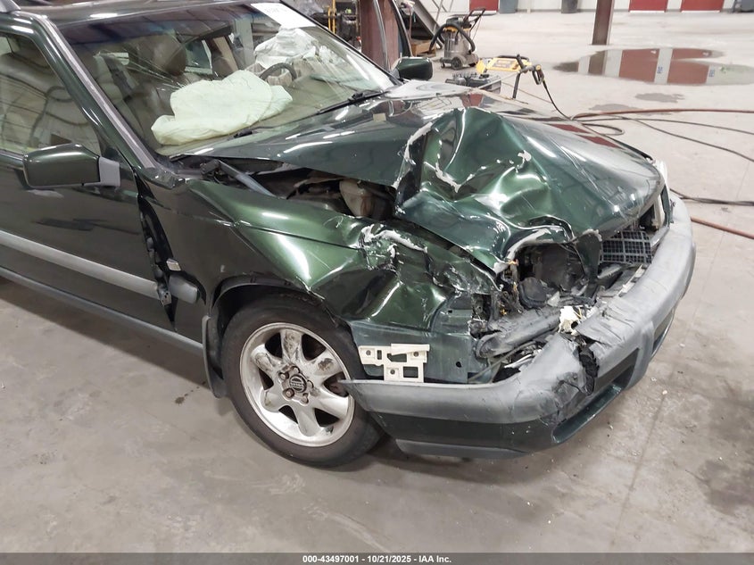 2000 Volvo V70 Xc/Xc Se VIN: YV1LZ56D7Y2720903 Lot: 43497001