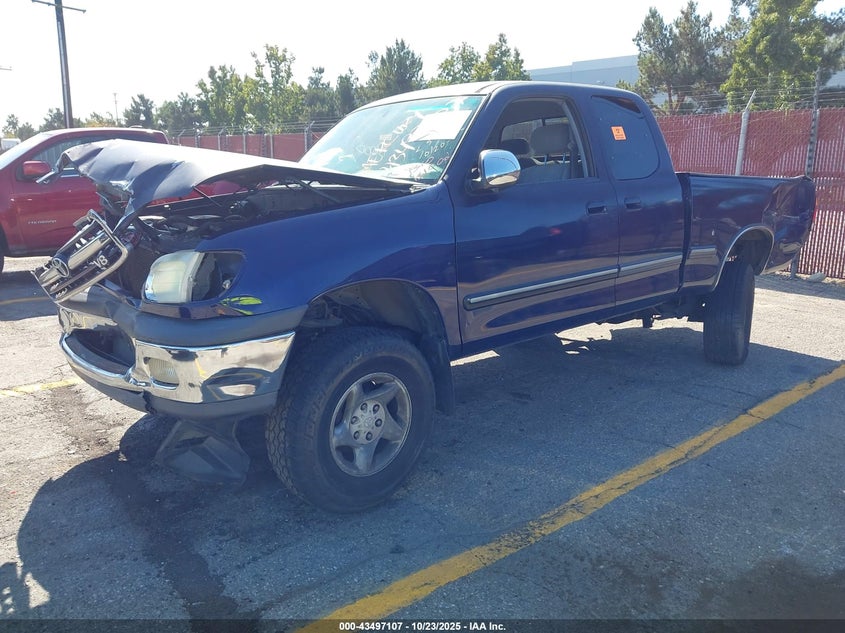 5TBRT3411YS049924 2000 TOYOTA TUNDRA photo no. 2